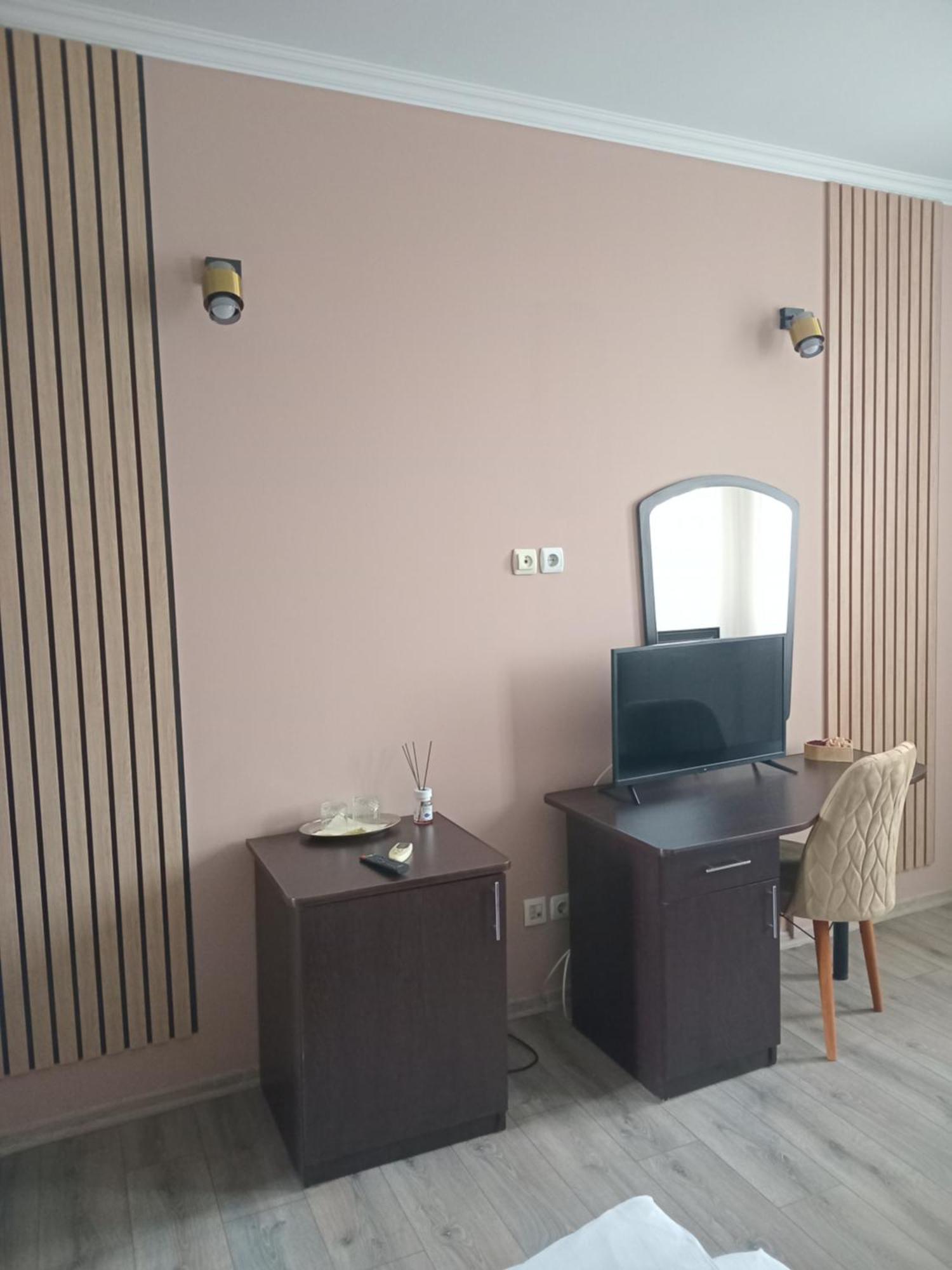 Coliseum Hotel Calafat Exterior photo